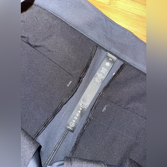 Lululemon ABC Pants - Picture 5 of 5